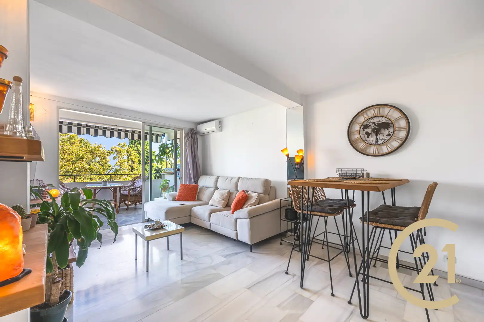 Sala de estar de Piso en venta en Marbella con Aire acondicionado y Terraza
