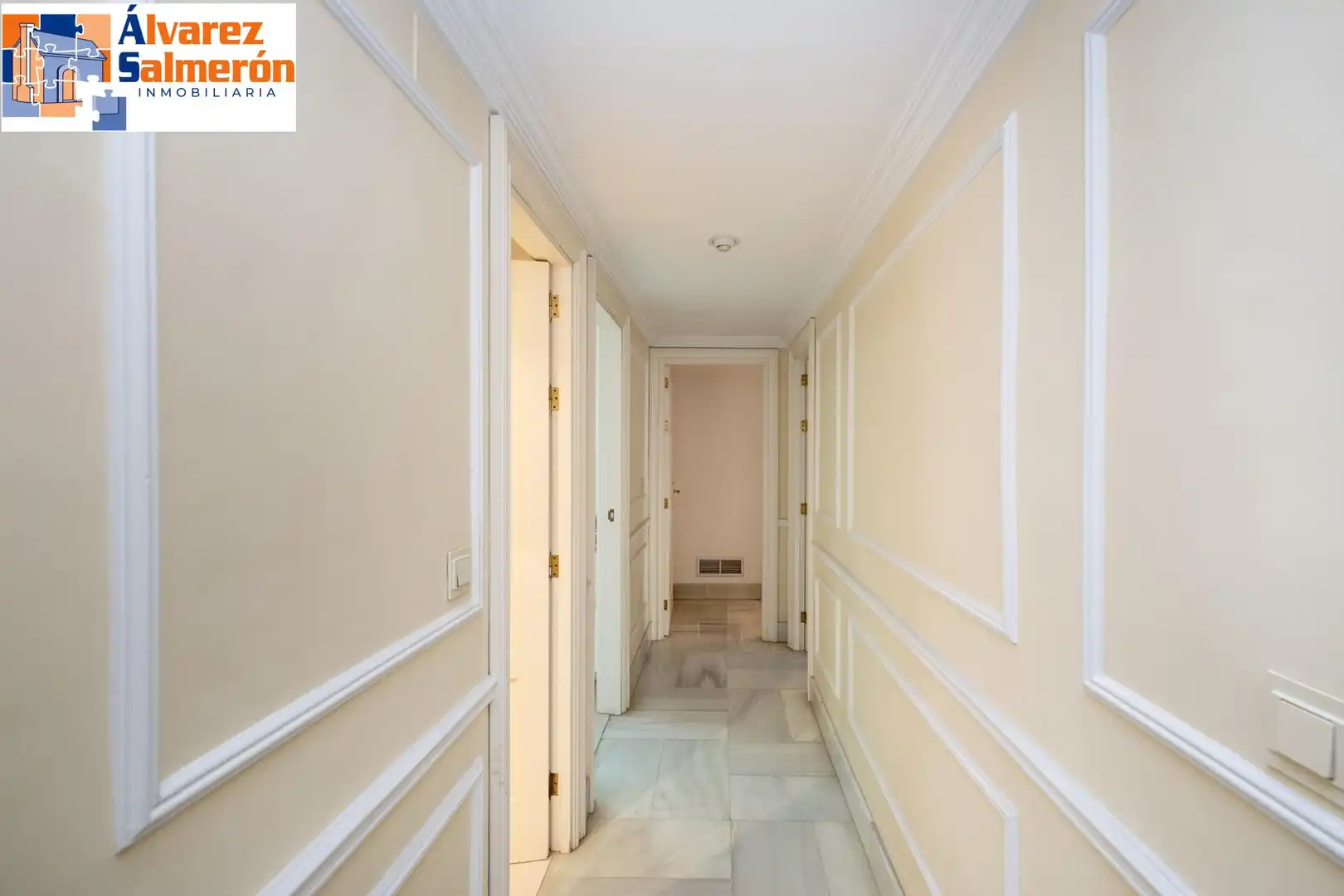Flat for sale in Granada