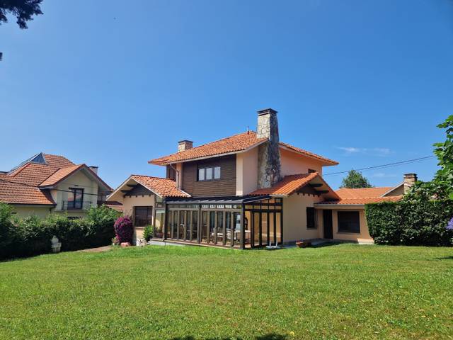 Casa-chalet en Alquiler en Gijón - Colonia del Rio Piles en Somió