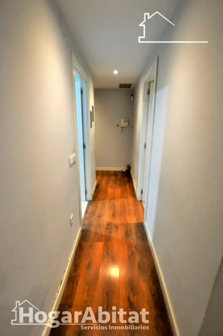 Flat for sale in Valencia  with Air Conditioner, Heating and Parquet flooring