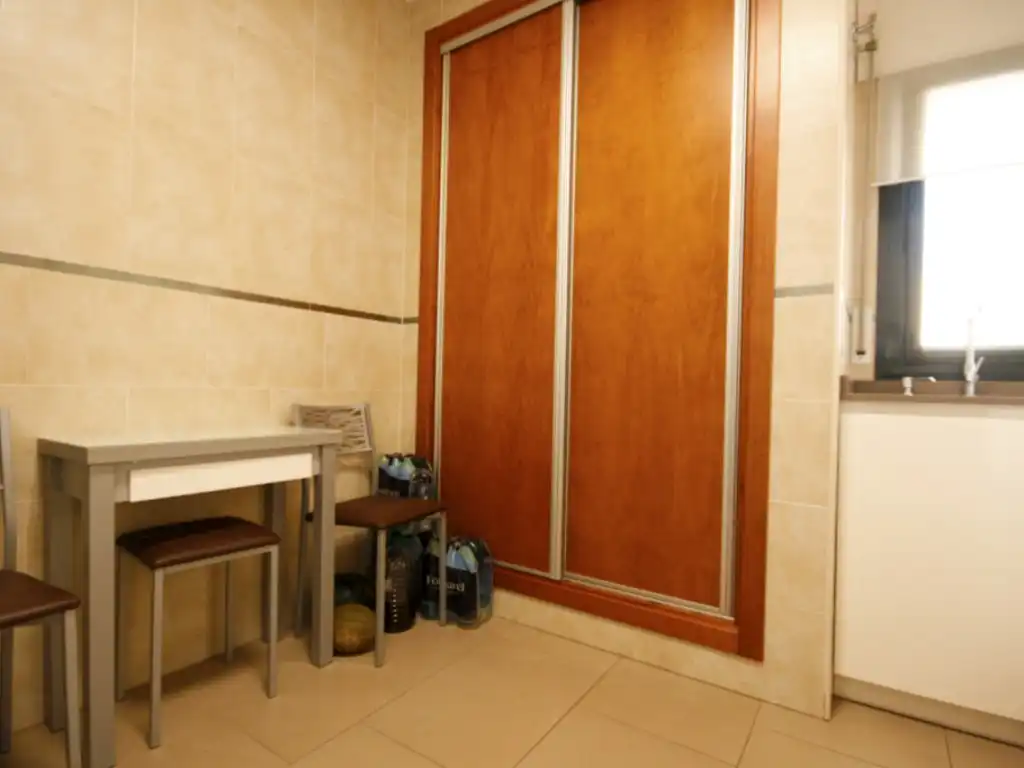 Flat with lift for sale in Avenida Reina Sofia, imagen 4