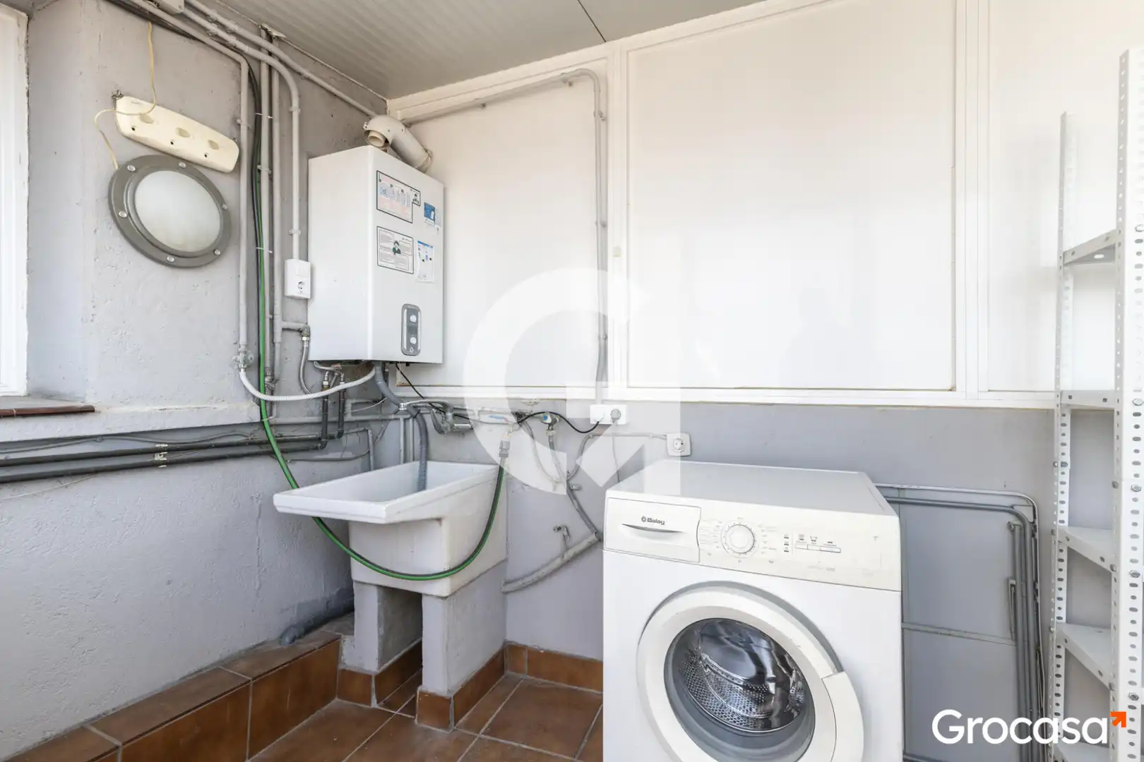 Baño de Planta baja en venta en Molins de Rei con Calefacción, Terraza y Trastero