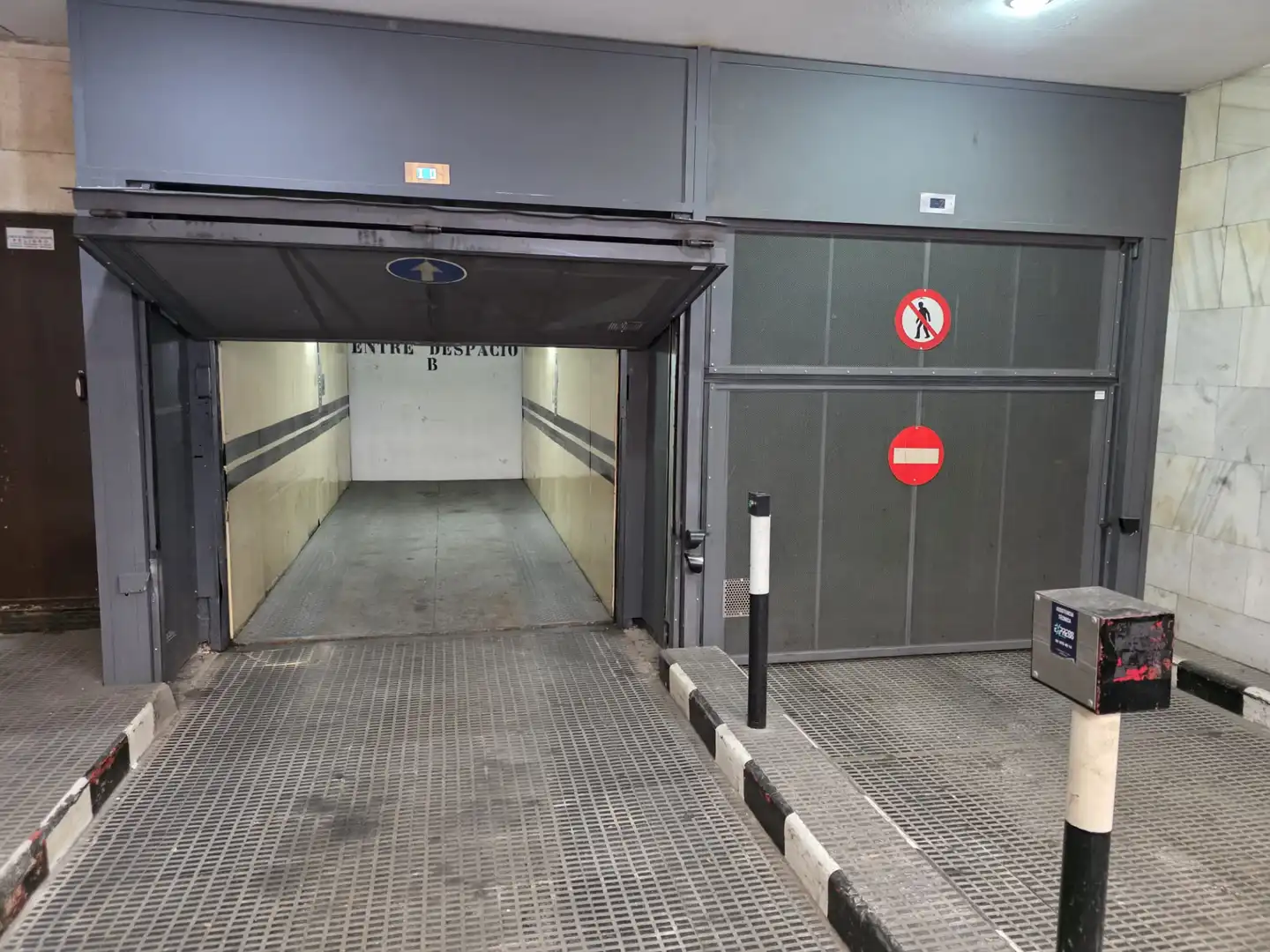 Parking of Garage for sale in Madrid
