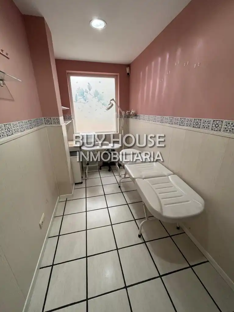 Business premises for sale in Avenida Avenida Europa, imagen 14