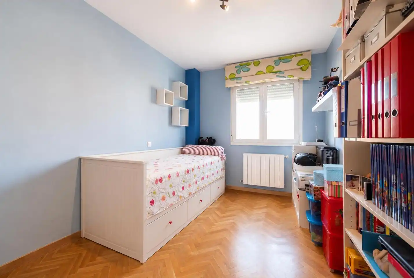 Habitación de Piso en venta en Ávila con Calefacción, Parquet y Terraza
