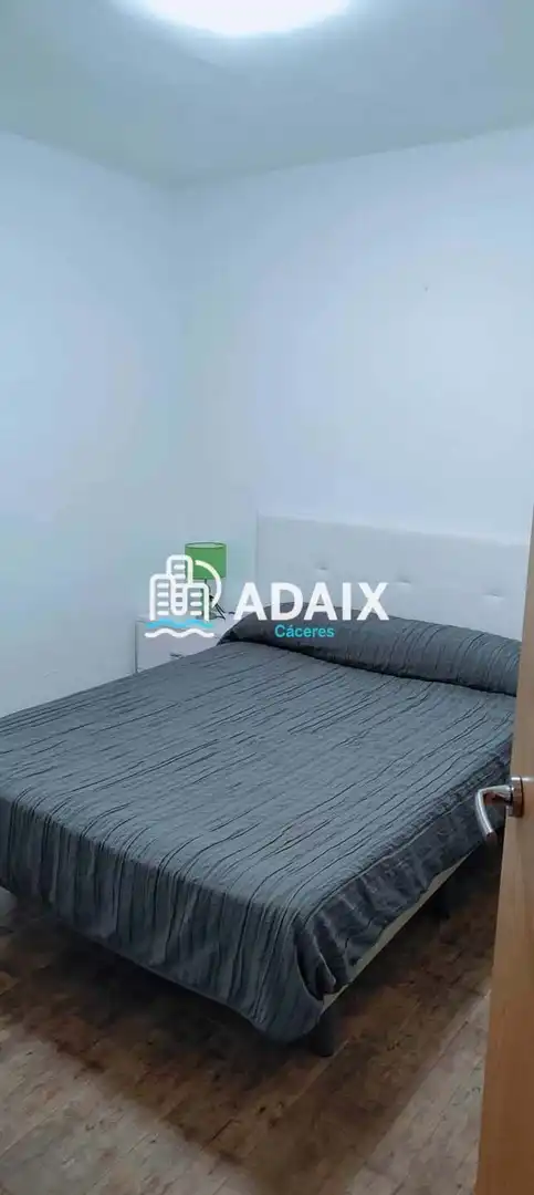 Dormitori de Casa adosada en venda en Arroyo de la Luz amb Aire condicionat, Traster i Moblat