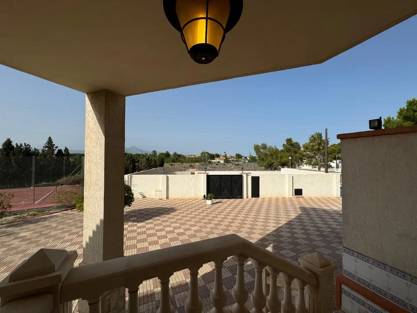 Terrassa de Casa o xalet en venda en Alicante / Alacant amb Calefacció, Jardí privat i Terrassa