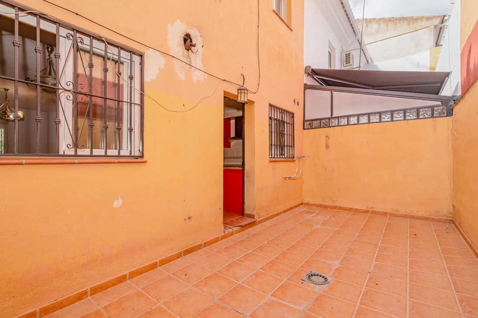 Exterior view of Detached homes for sale in Las Gabias  with Balcony