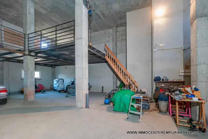 Oficina en venta en Empuriabrava