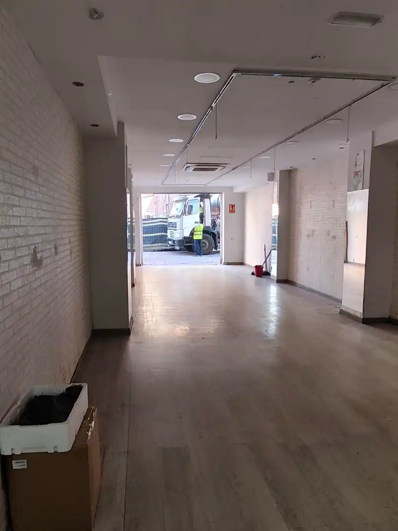 Gewerbefläche zur Miete in Calle Madrid 36, imagen 2