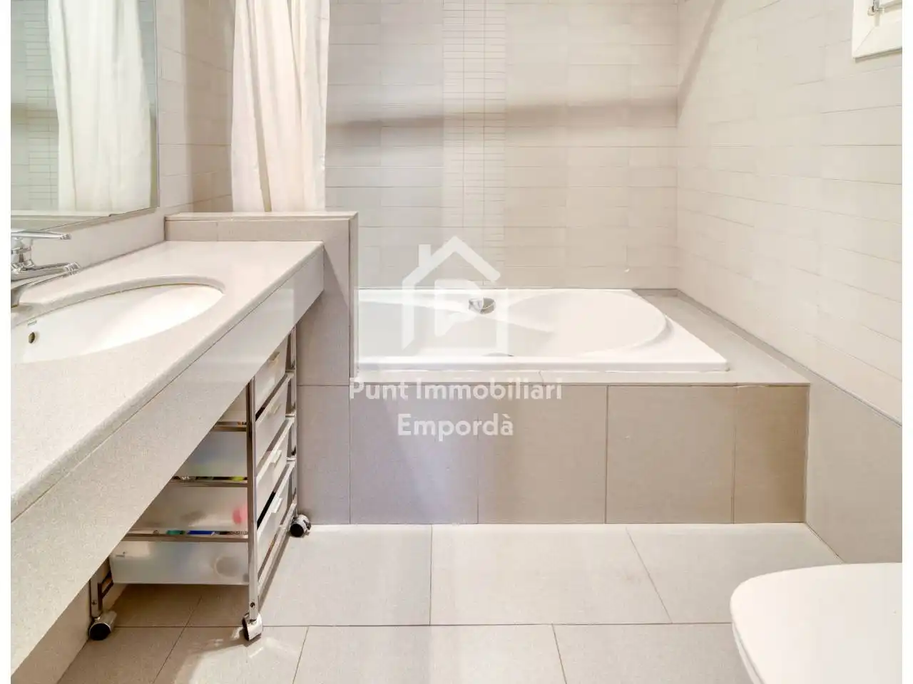 Flat for sale in Calle Monturiol, Centre