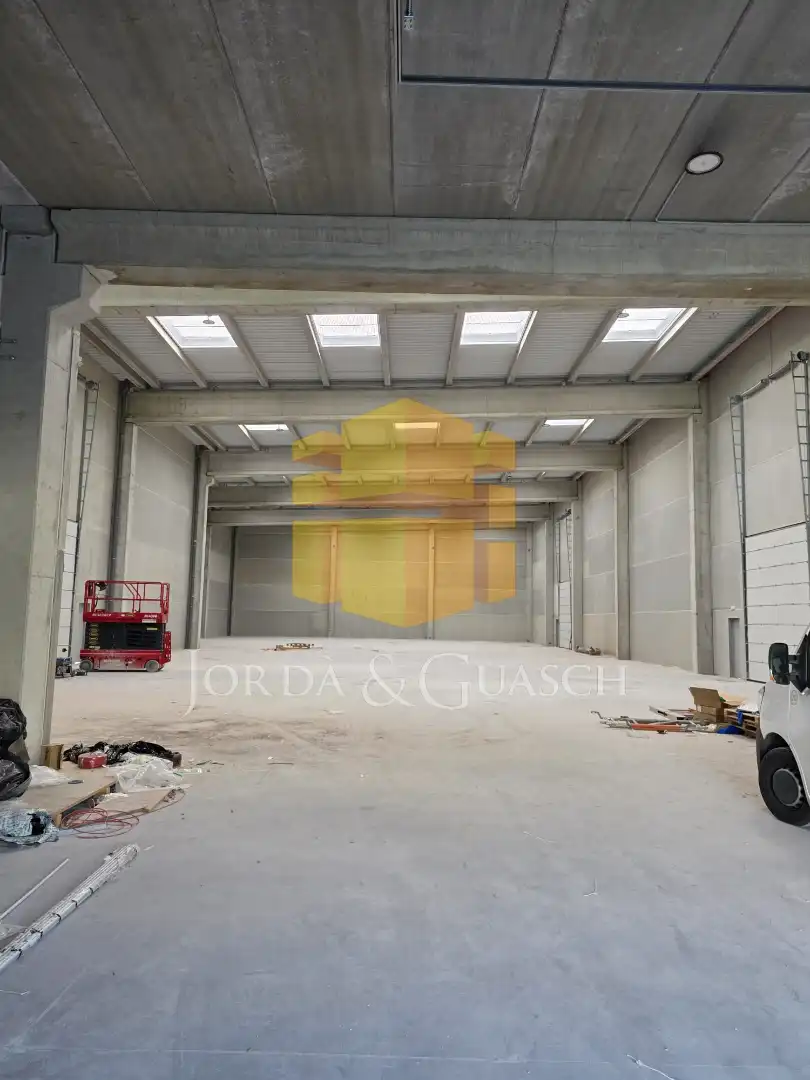Nave industrielle à louer à Camí de Can Vinyals 4K, imagen 2