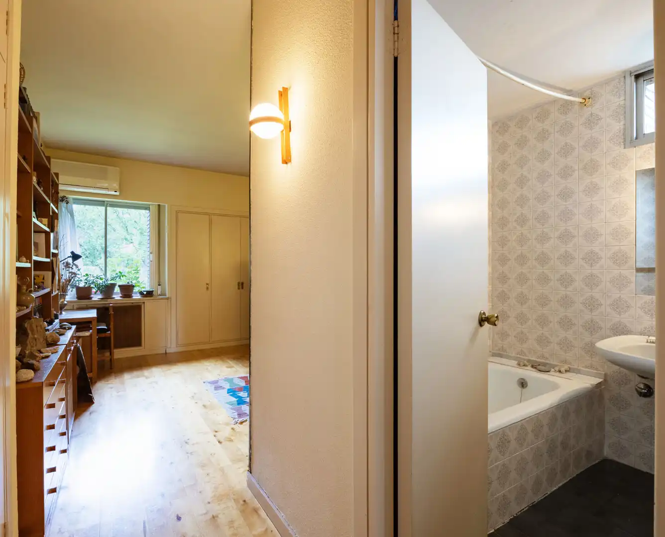 Bathroom of Flat for sale in Madrid  with Air Conditioner, Heating and Terrace