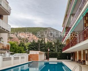 Exterior view of Apartment to rent in Castelldefels  with Air Conditioner, Terrace and Swimming Pool