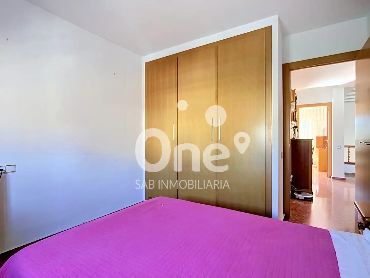 Schlafzimmer von Haus oder Chalet zum Verkauf in San Antonio de Benagéber mit Klimaanlage, Heizung und Privatgarten