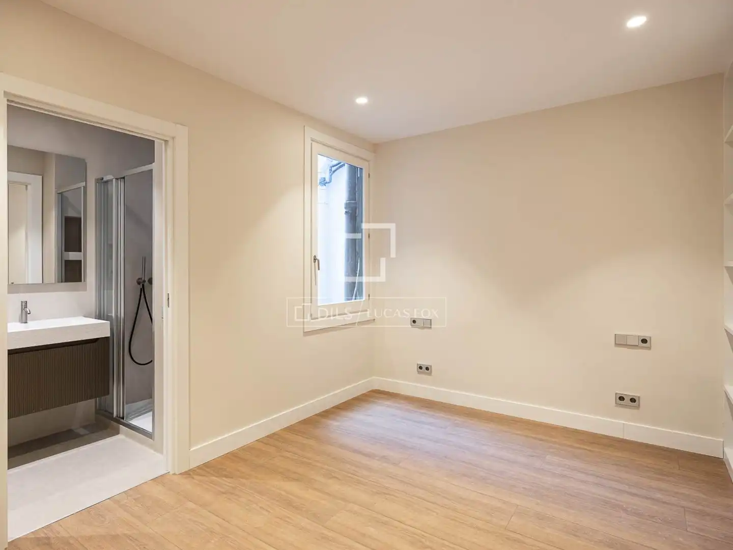 Habitación de Piso en venta en Barcelona con Aire acondicionado, Parquet y Balcón