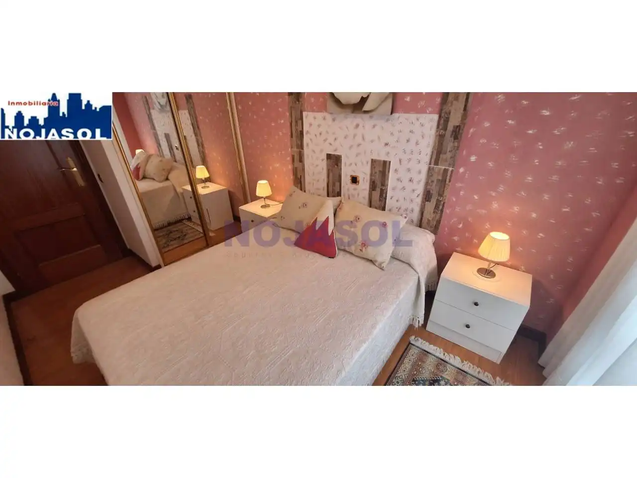 Dormitori de Apartament de lloguer en Noja amb Calefacció, Terrassa i Moblat