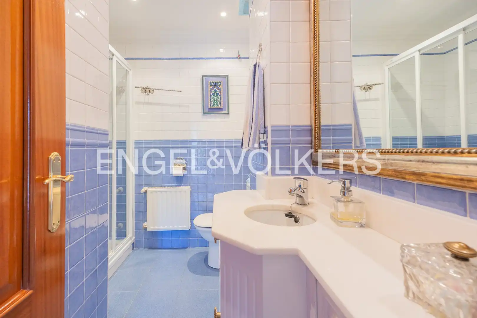 Baño de Casa o chalet en venta en Loiu con Calefacción, Jardín privado y Trastero