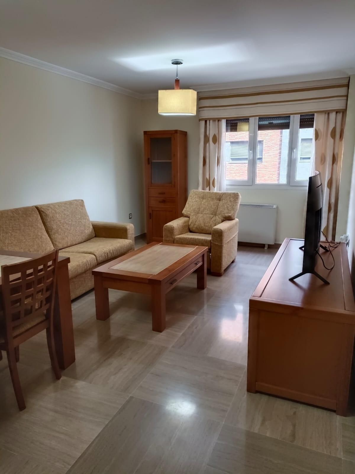 Flat for rent in Santa Rosa - Valdeolleros