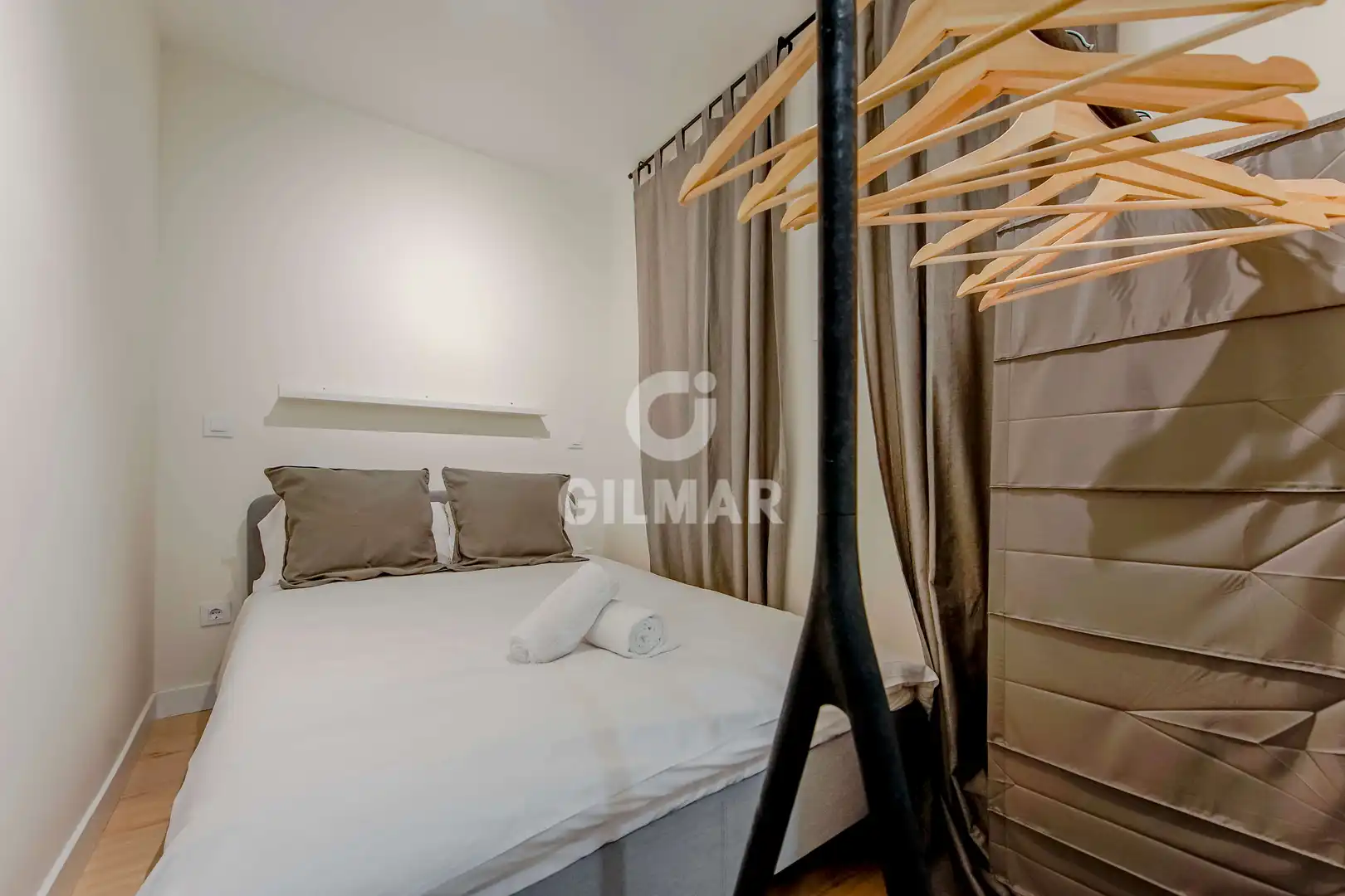 Habitación de Piso en venta en Madrid con Calefacción