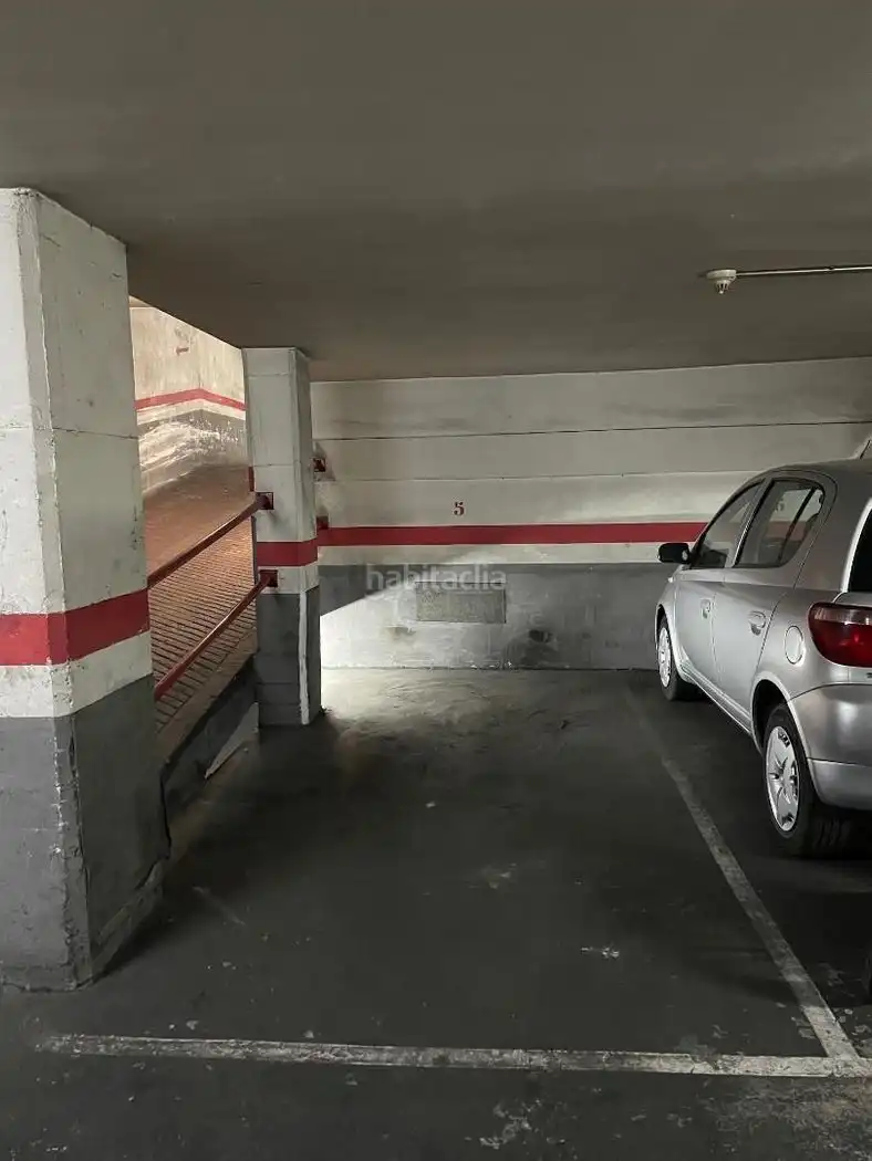 Individuel à vendre à Carrer de Grases 5