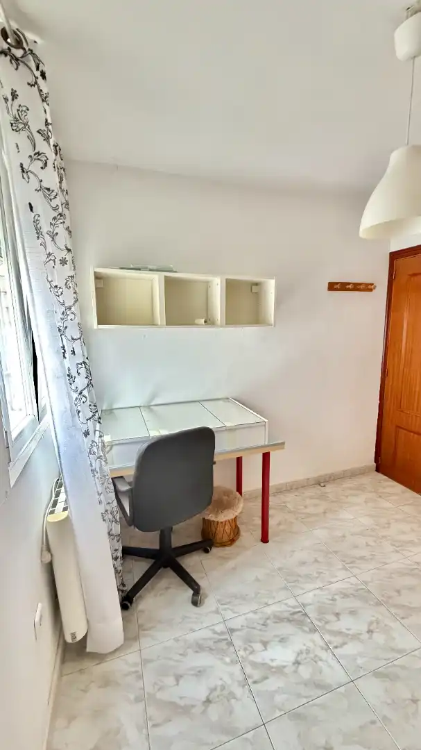 Habitación de Piso en venta en Madrid con Calefacción, Parquet y Amueblado