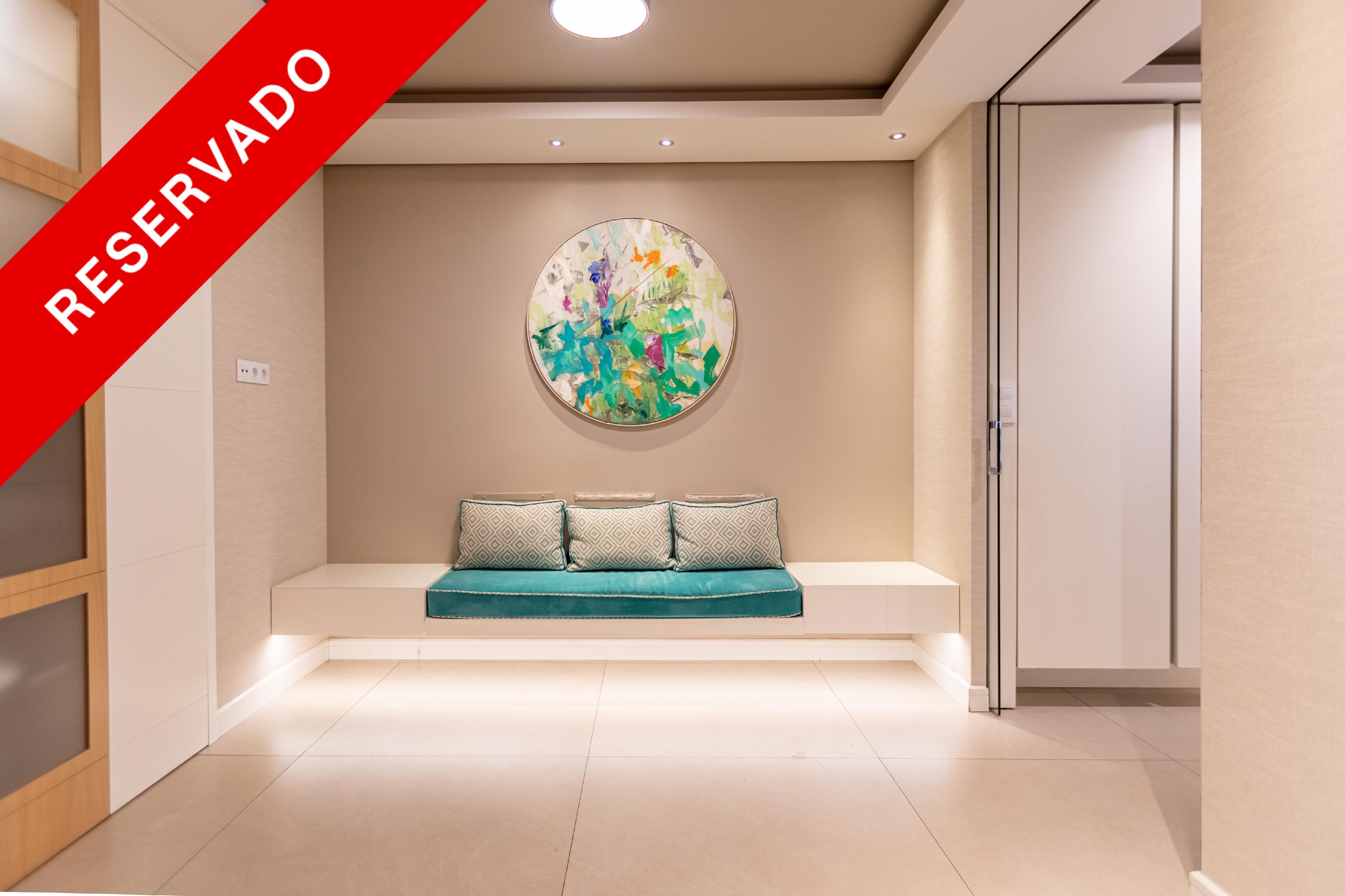 Sala d'estar de Apartament en venda en  Sevilla Capital amb Aire condicionat, Calefacció i Jardí privat