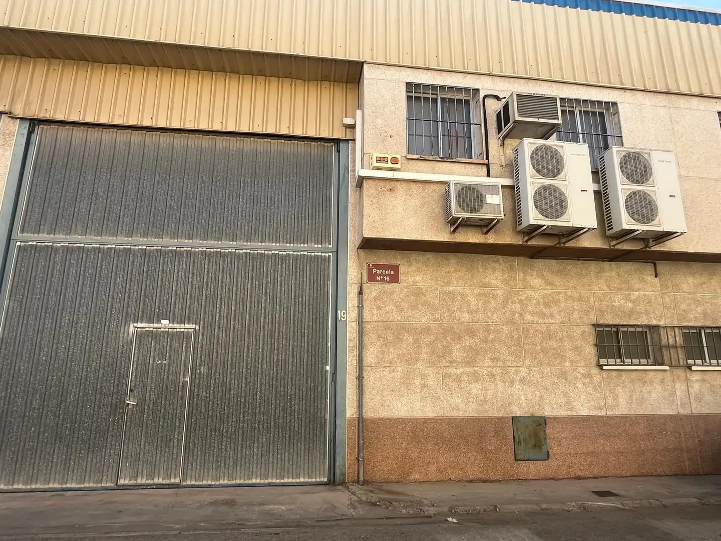 Nau industrial de lloguer a Calle Chilluévar, imagen 41
