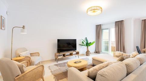 Foto 2 de Apartamento en venta en Avenida Avenida Juan Gómez Juanito, 14, Puerto Deportivo, Fuengirola