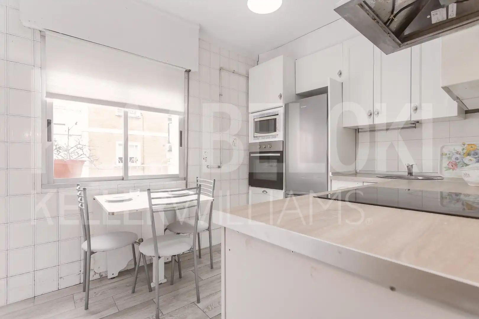 Cocina de Piso en venta en  Pamplona / Iruña con Calefacción y Balcón