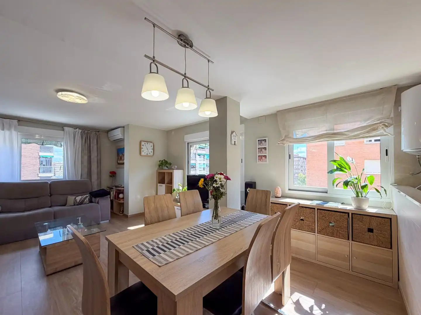 Comedor de Piso en venta en  Valencia Capital con Aire acondicionado y Balcón