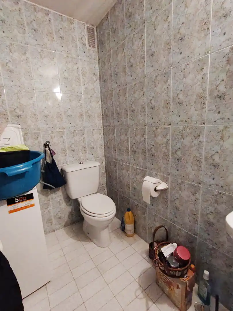 Badezimmer von Wohnung zum Verkauf in Gijón  mit Heizung, Parkett und Terrasse