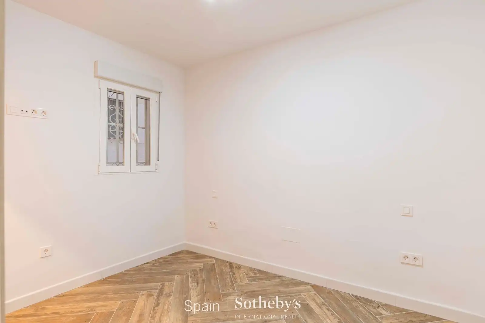 Apartments for sale in Calle de Benito Gutiérrez, Argüelles