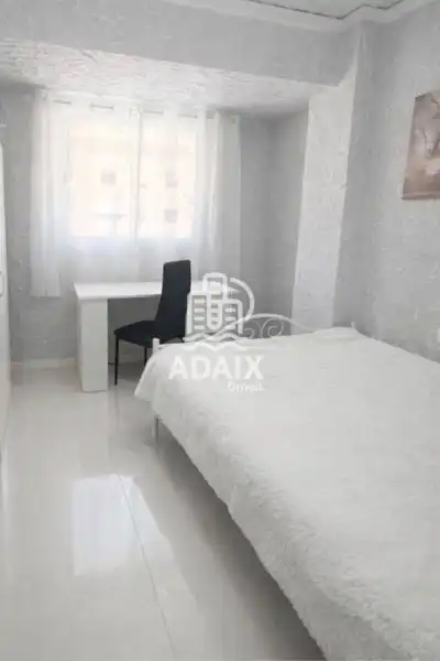Piso en venta en Carrer de Conchita Piquer 5, imagen 4