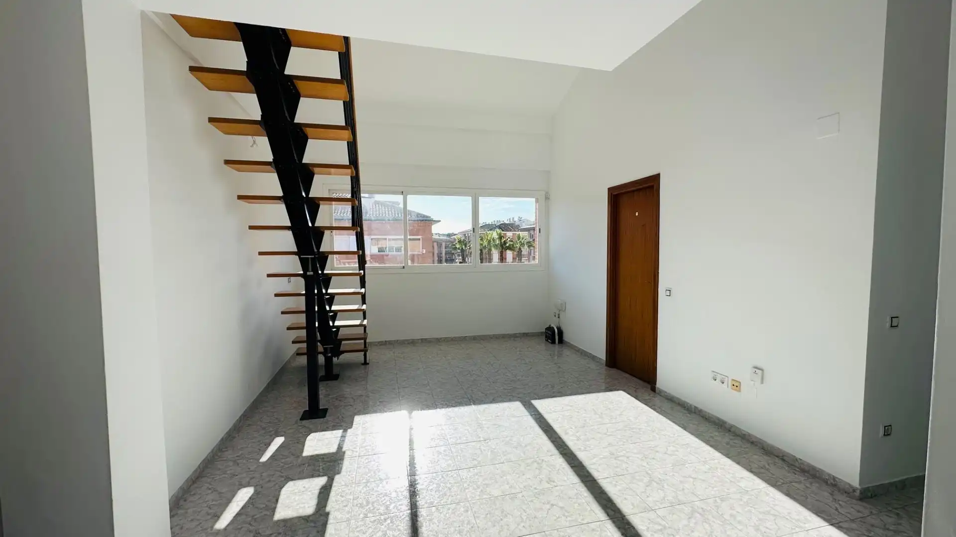Sala de estar de Dúplex en venta en Lloret de Mar con Aire acondicionado, Calefacción y Terraza