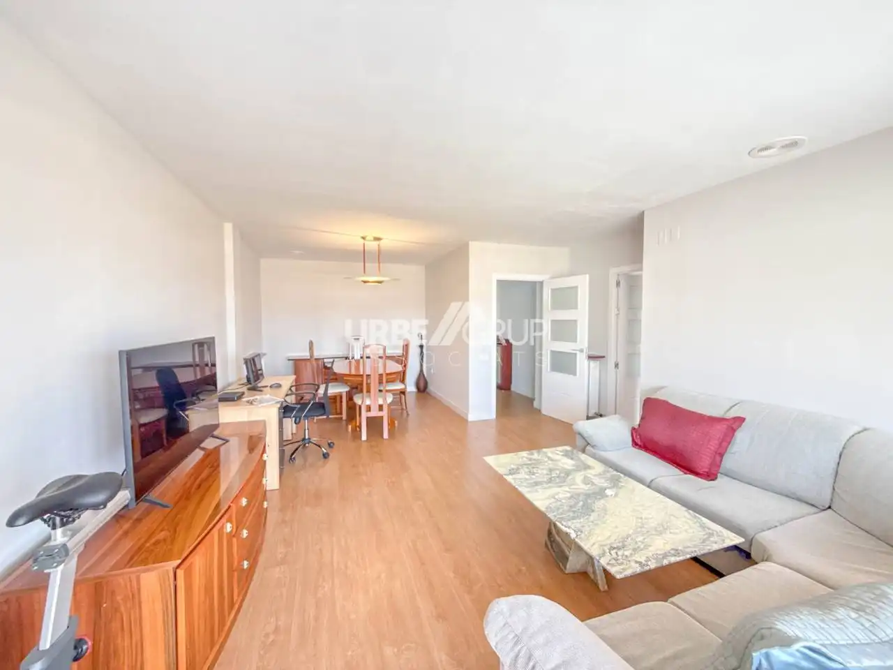 Sala de estar de Piso en venta en Terrassa con Calefacción, Parquet y Terraza