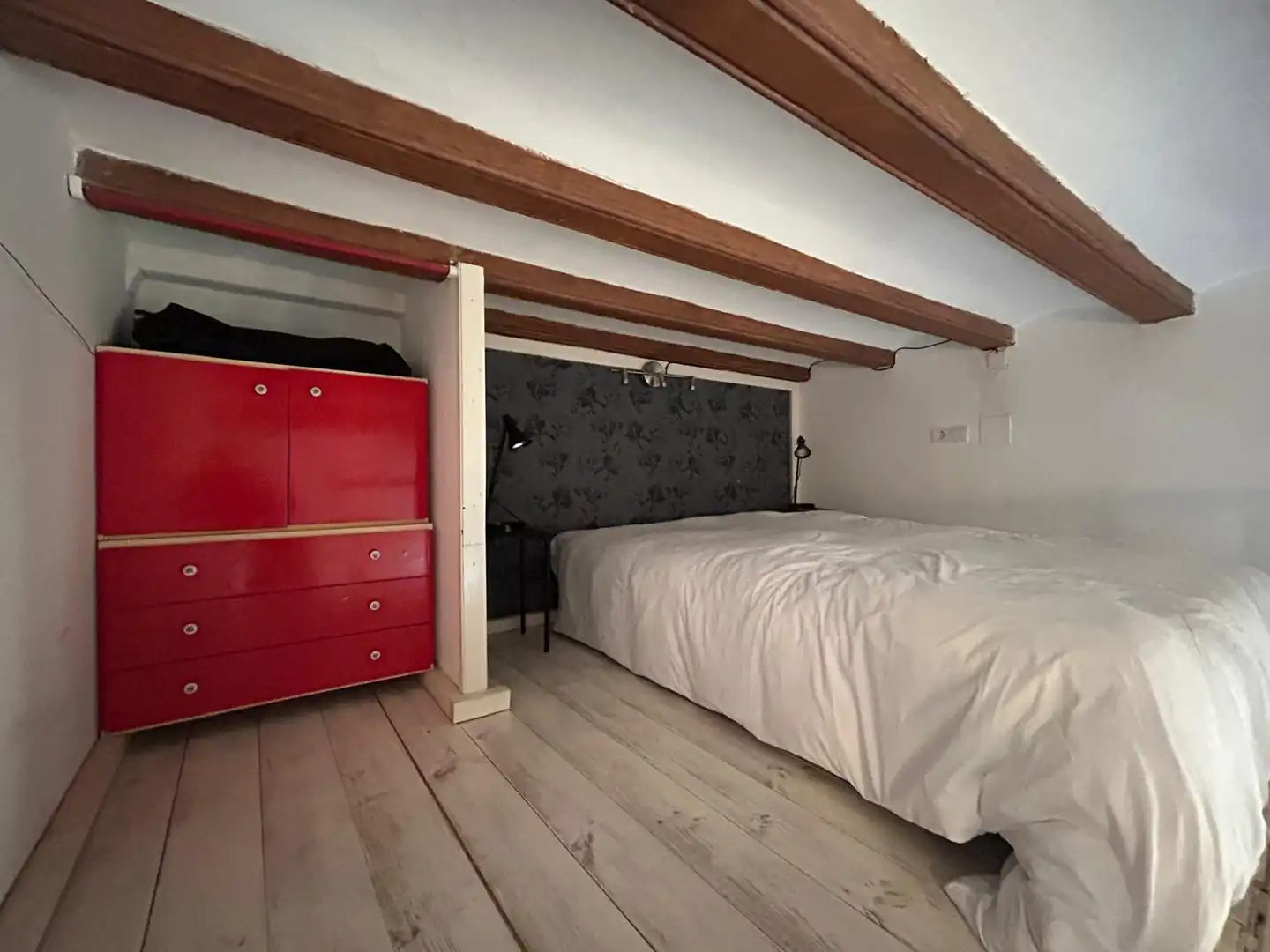 Schlafzimmer von Wohnung zur Miete in Barcelona mit Klimaanlage, Parkett und Möbliert