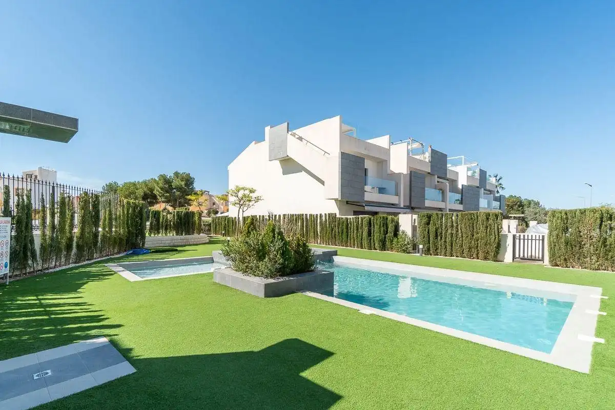 Bajo con piscina en venta en Calle Pego, imagen 7