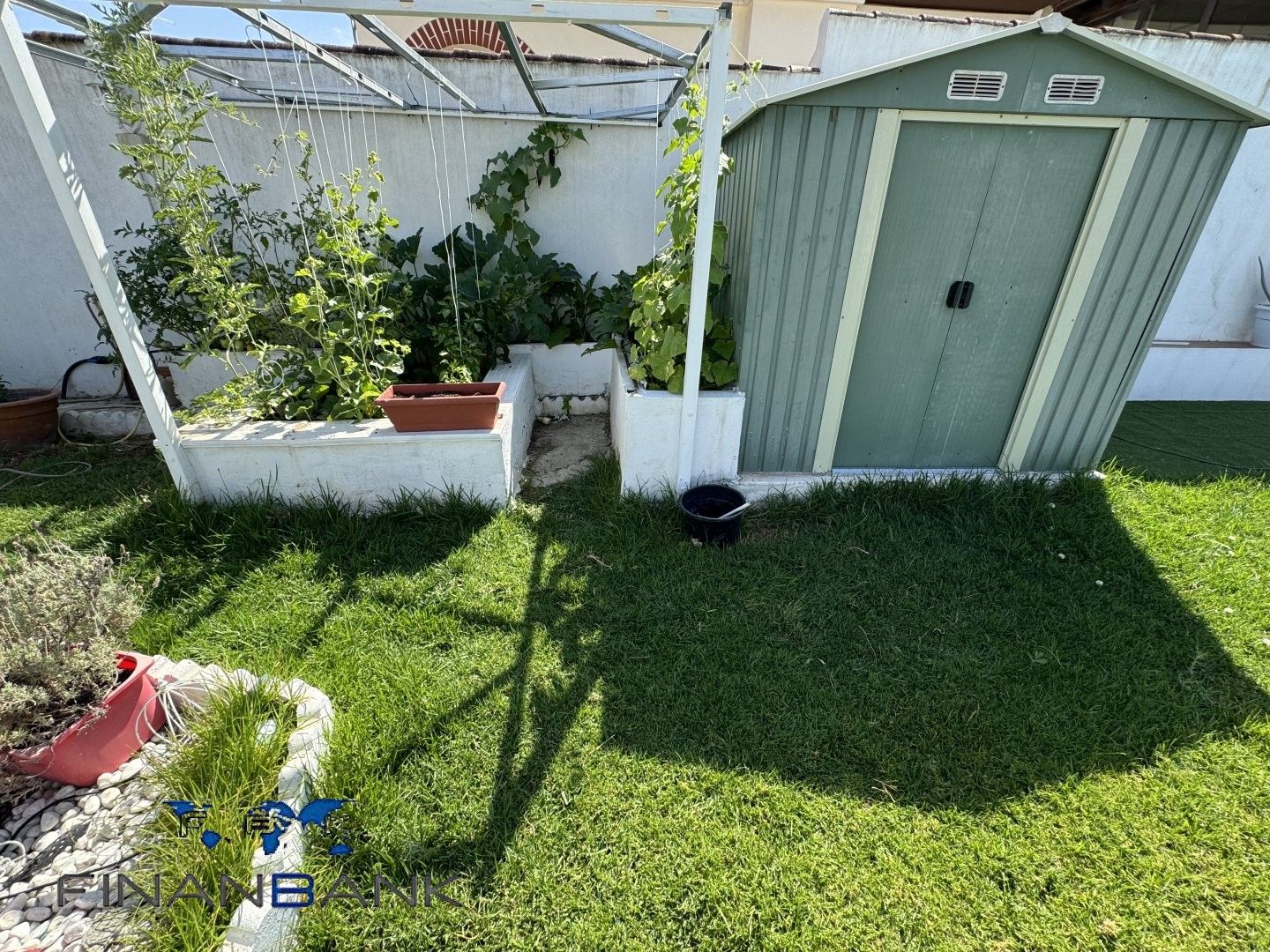 Garden of House or chalet for sale in Bormujos  with Air Conditioner and Swimming Pool