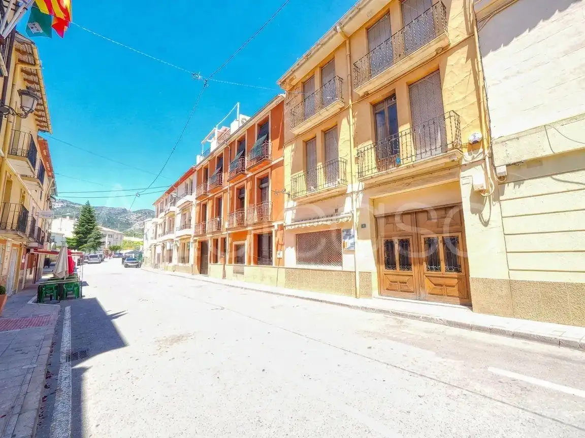 Vista exterior de Casa o xalet en venda en Torremanzanas / La Torre de les Maçanes amb Terrassa
