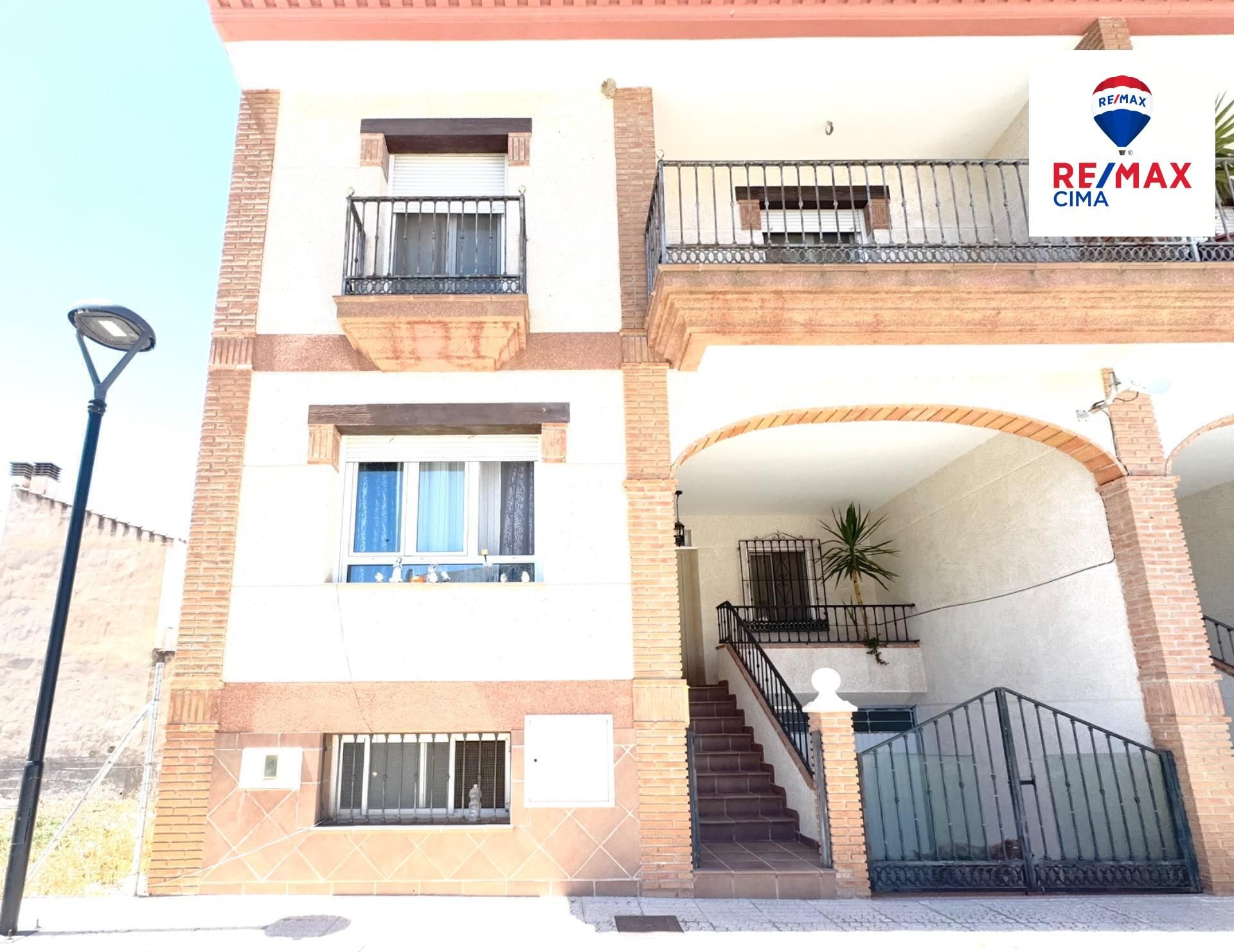Exterior view of Single-family semi-detached for sale in Zújar  with Heating and Terrace