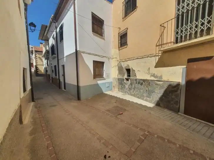 Außenansicht von Haus oder Chalet zum Verkauf in Guadix mit Balkon