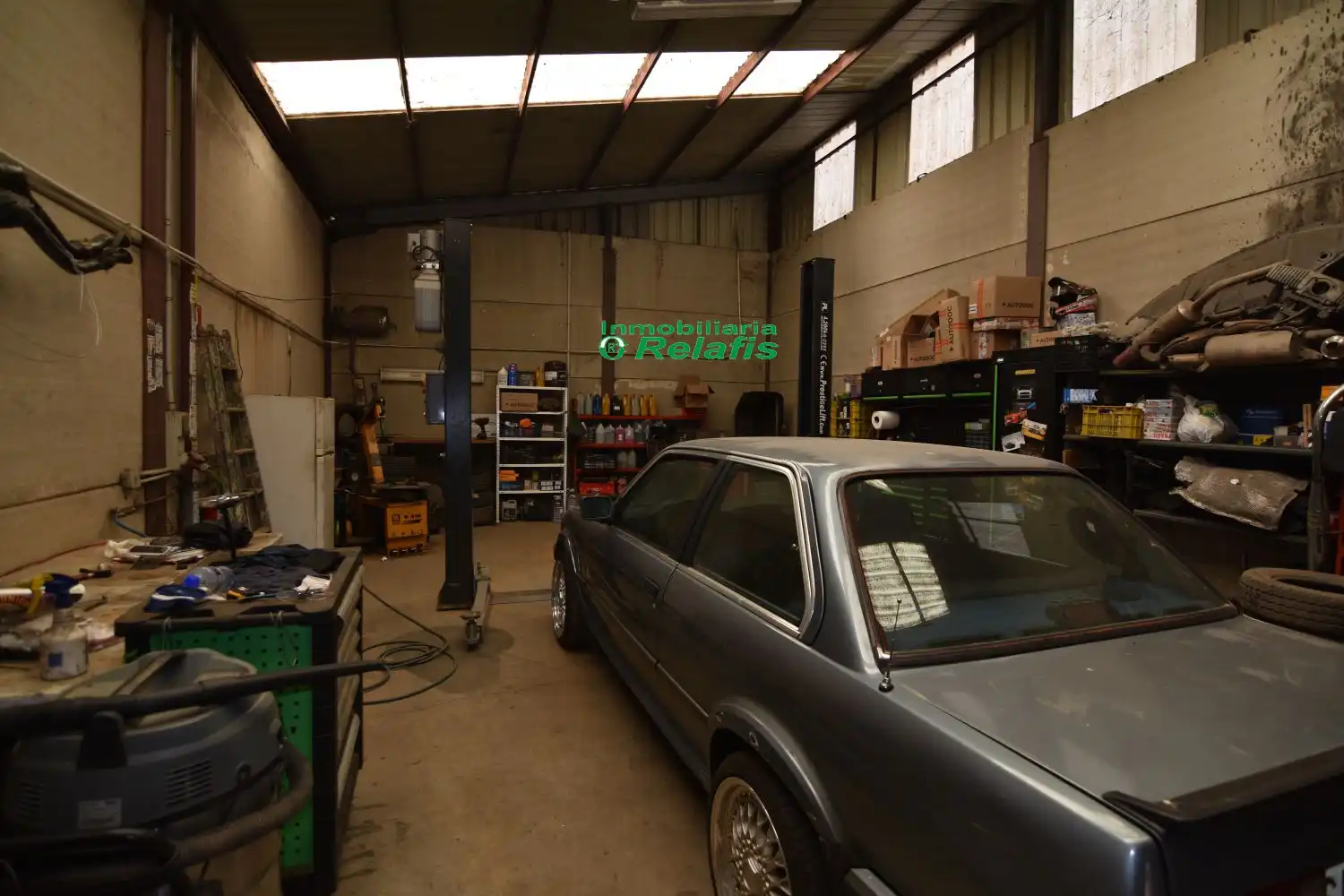 Industrial buildings for sale in Robleda
