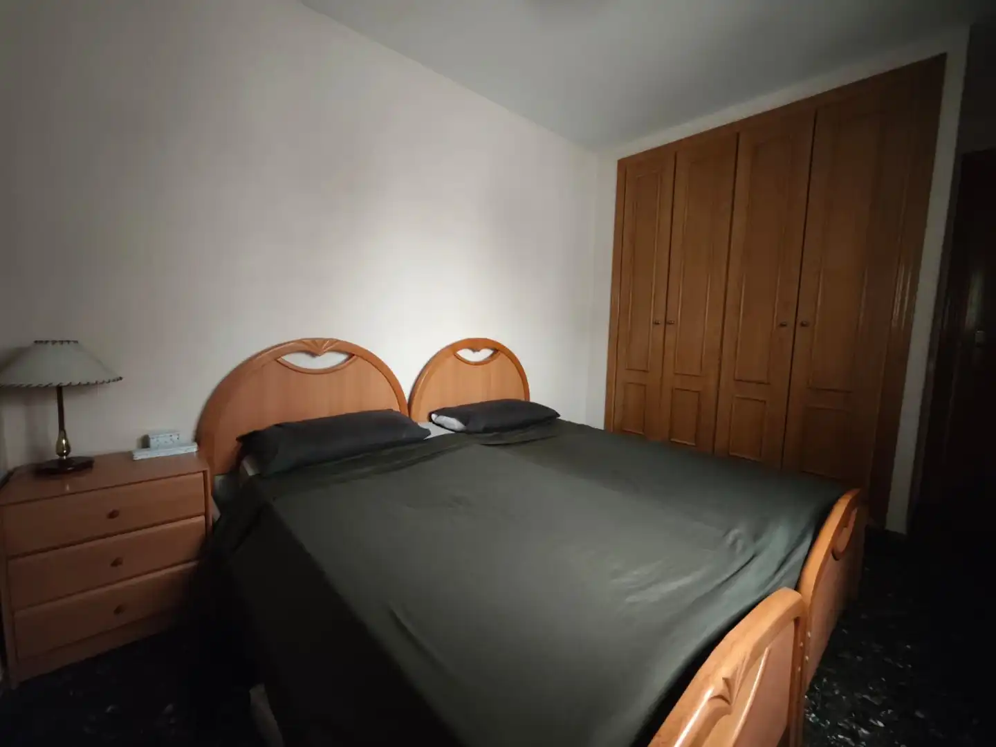 Bedroom of Flat for sale in Valencia  with Air Conditioner, Furnished and Oven