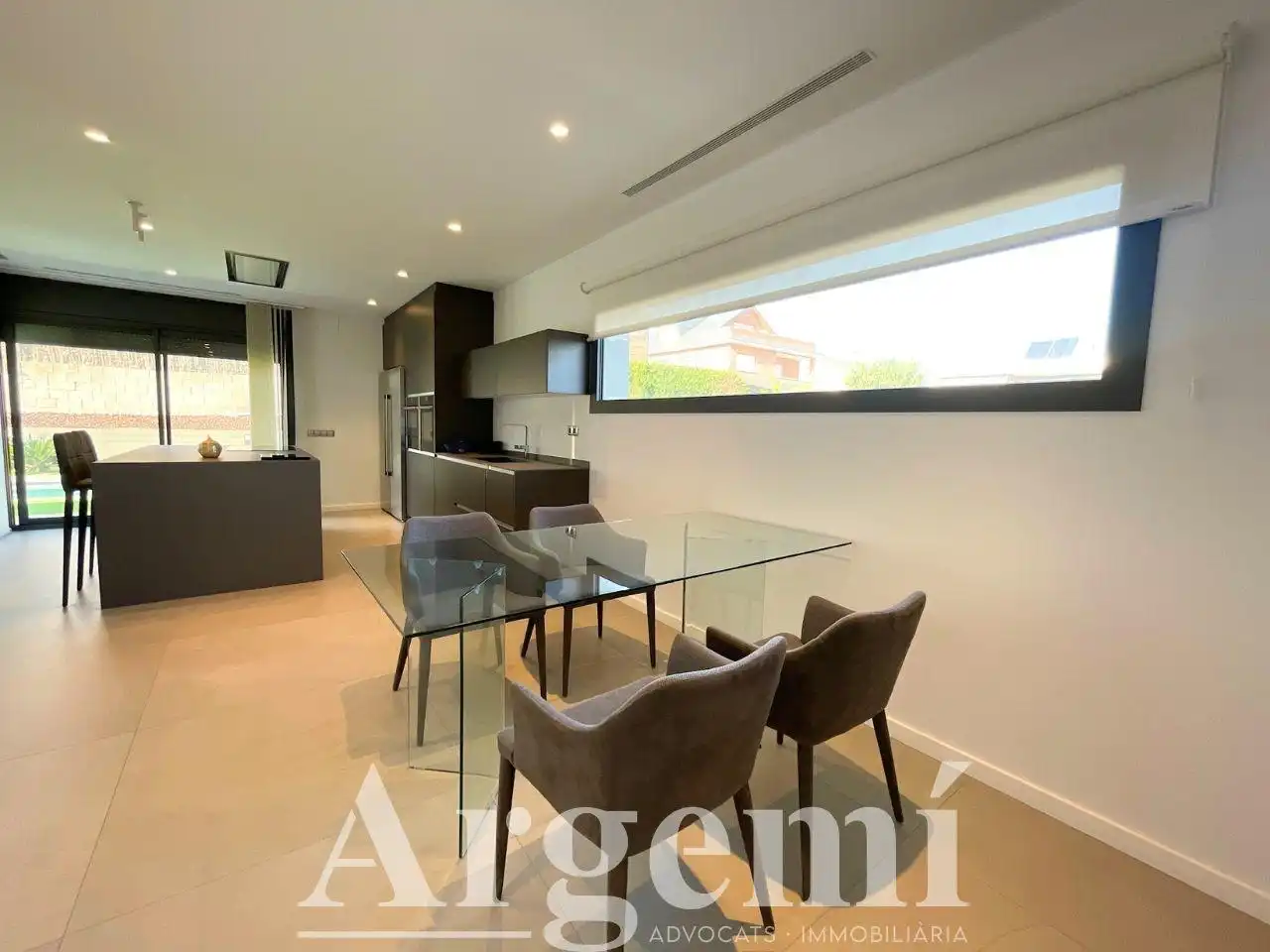 Comedor de Casa o chalet en venta en Palau-solità i Plegamans con Aire acondicionado, Calefacción y Jardín privado