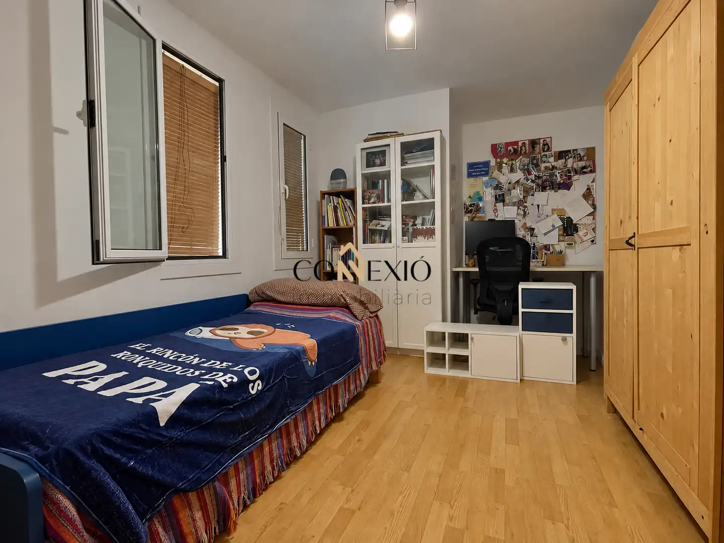 Dormitori de Àtic en venda en Girona amb Aire condicionat, Calefacció i Parquet