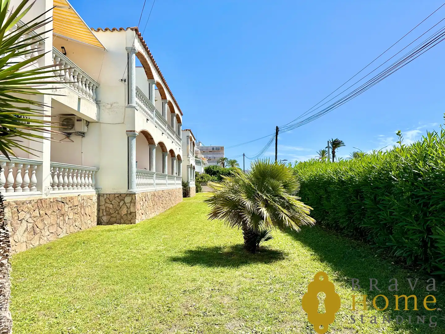 Vista exterior de Piso en venta en Empuriabrava con Aire acondicionado y Terraza