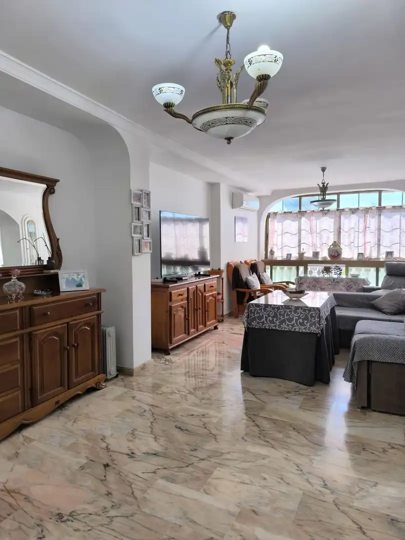 Sala d'estar de Casa o xalet en venda en Motril amb Aire condicionat