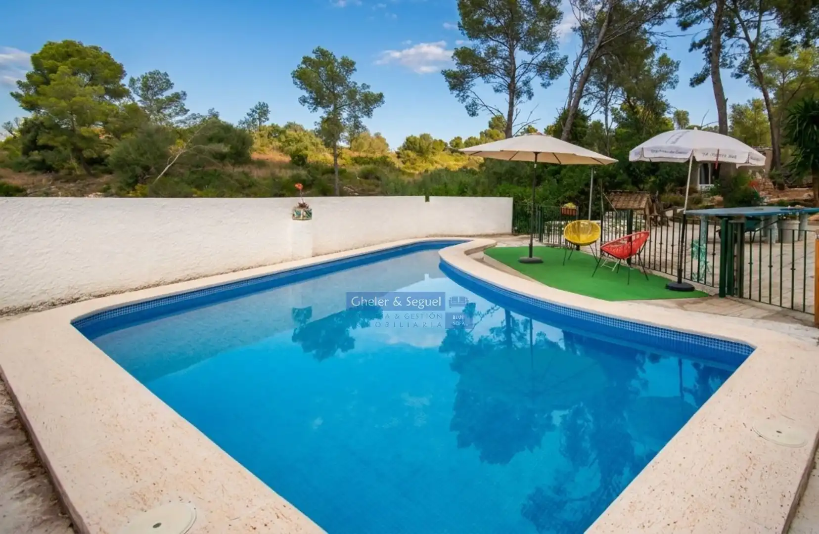 Swimming pool of Houses for sale in Alfara de la Baronia