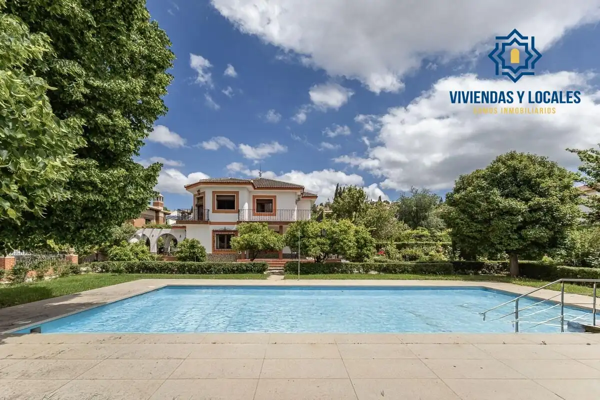 Villa con piscina in vendita a Huétor Vega